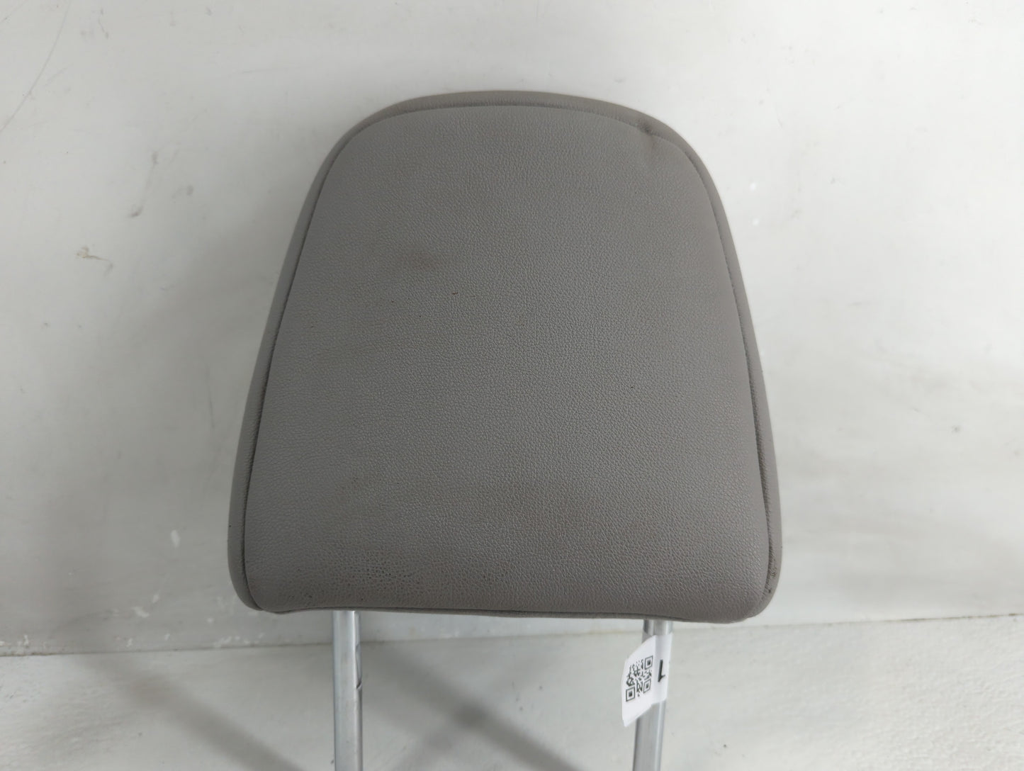 2019 Toyota Sienna Headrest Head Rest Rear Seat Fits OEM Used Auto Parts - Oemusedautoparts1.com
