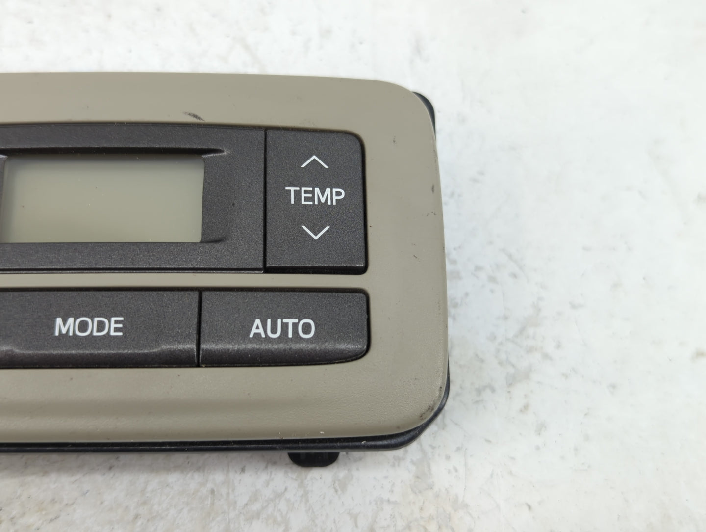 2011-2020 Toyota Sienna Temperature Control Module 75d875 - Oemusedautoparts1.com