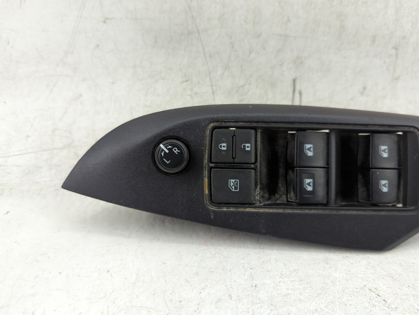 2015-2020 Toyota Sienna Master Power Window Switch Replacement Driver Side Left P/N:84040-08010 Fits OEM Used Auto Parts - O