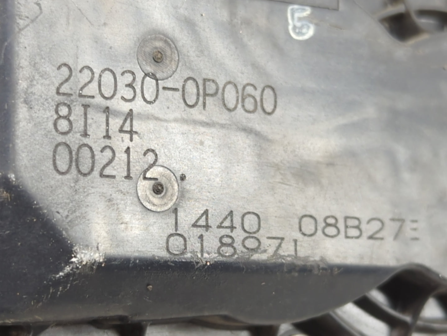2017-2020 Toyota Sienna Throttle Body P/N:22030-0P060 Fits Fits 2016 2017 2018 2019 2020 2021 2022 OEM Used Auto Parts - Oem