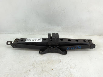 compare product 2019 Toyota Sienna Spare Scissor Car Jack