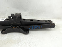 2019 Toyota Sienna Spare Scissor Car Jack - Oemusedautoparts1.com