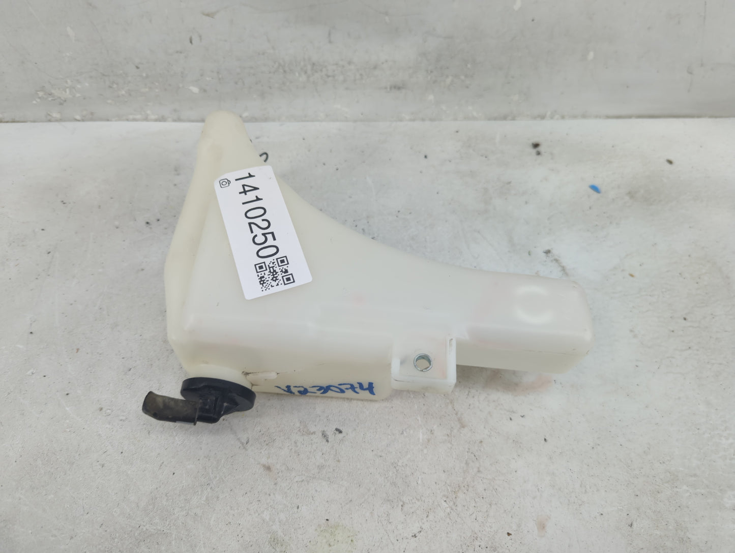 2011-2020 Toyota Sienna Radiator Coolant Overflow Expansion Tank Bottle 1410250 - Oemusedautoparts1.com