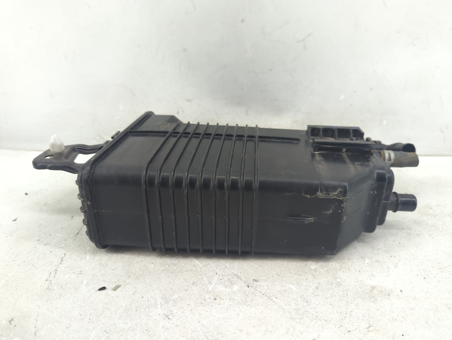 2019 Toyota Sienna Fuel Vapor Charcoal Canister - Oemusedautoparts1.com