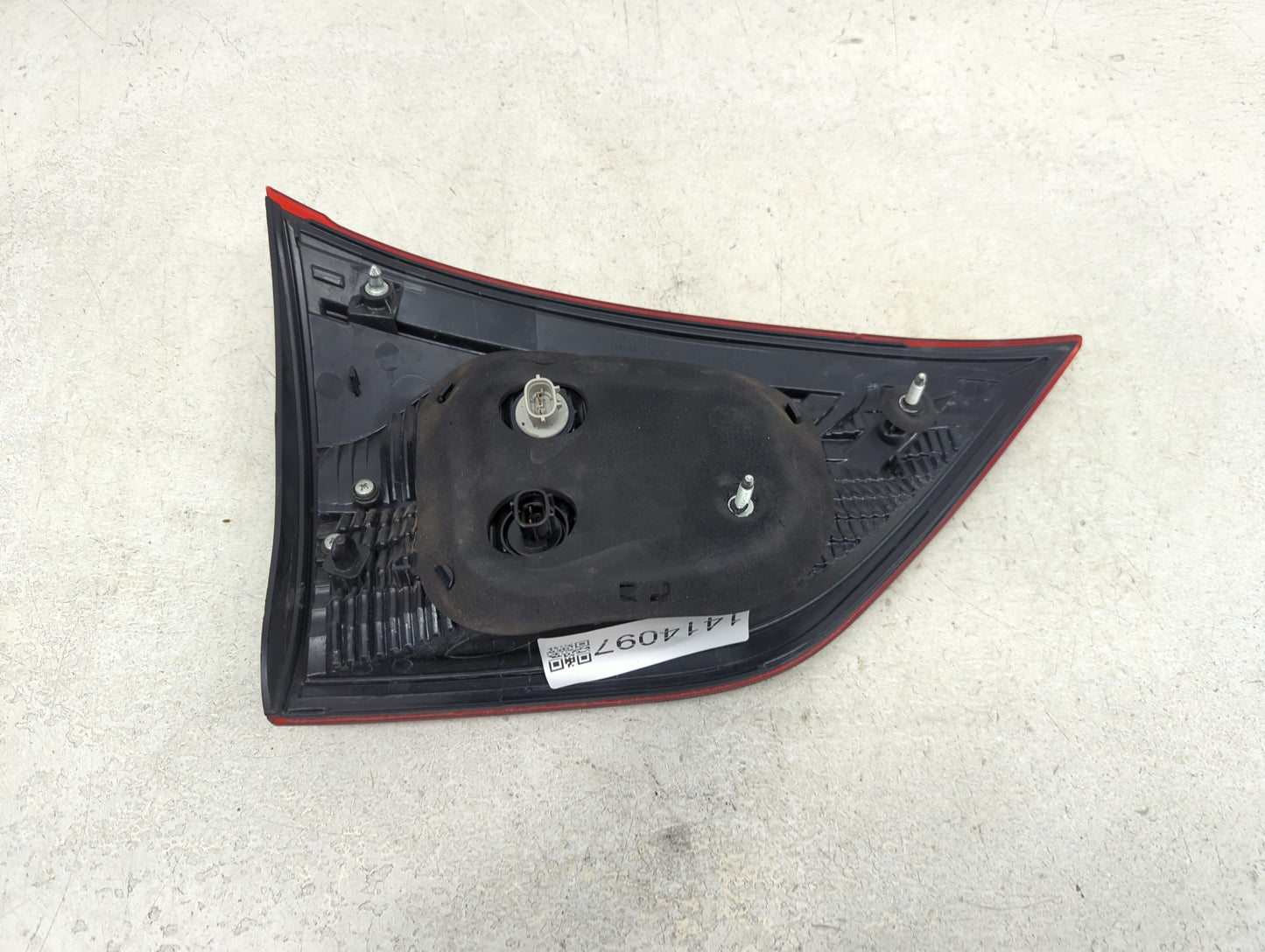2015-2020 Toyota Sienna Driver Left Side Deck Lid Mounted Tail Light Red - Oemusedautoparts1.com