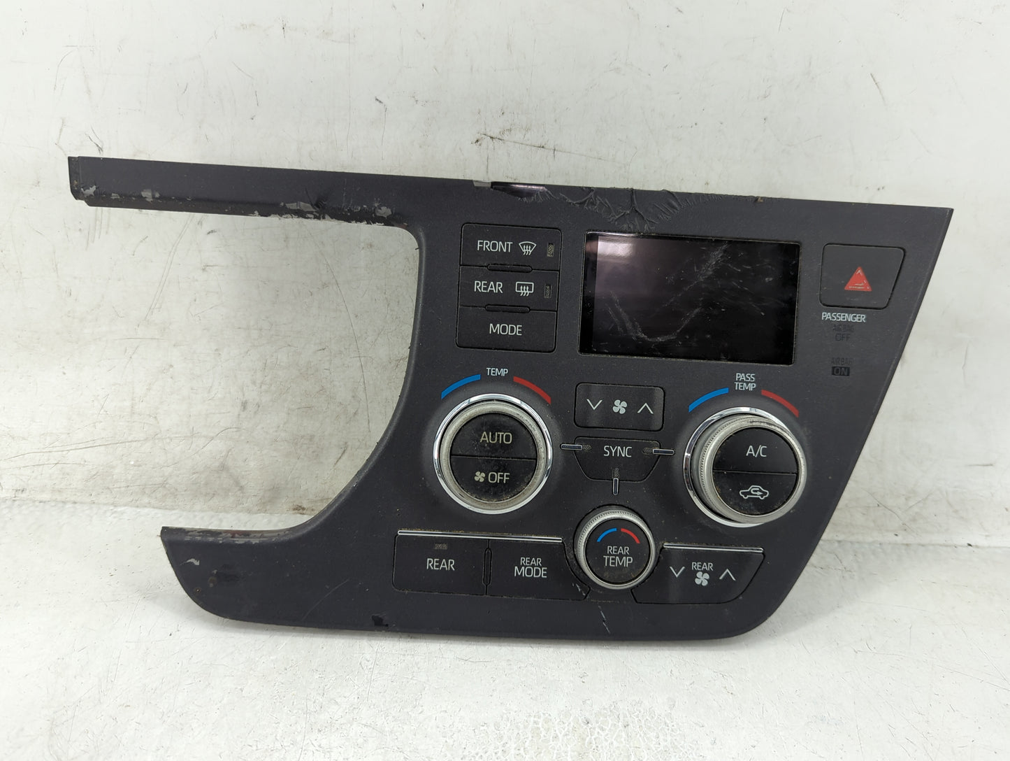 2018-2020 Toyota Sienna Climate Control Module Temperature AC/Heater Replacement P/N:55900-08210 Fits Fits 2018 2019 2020 OE
