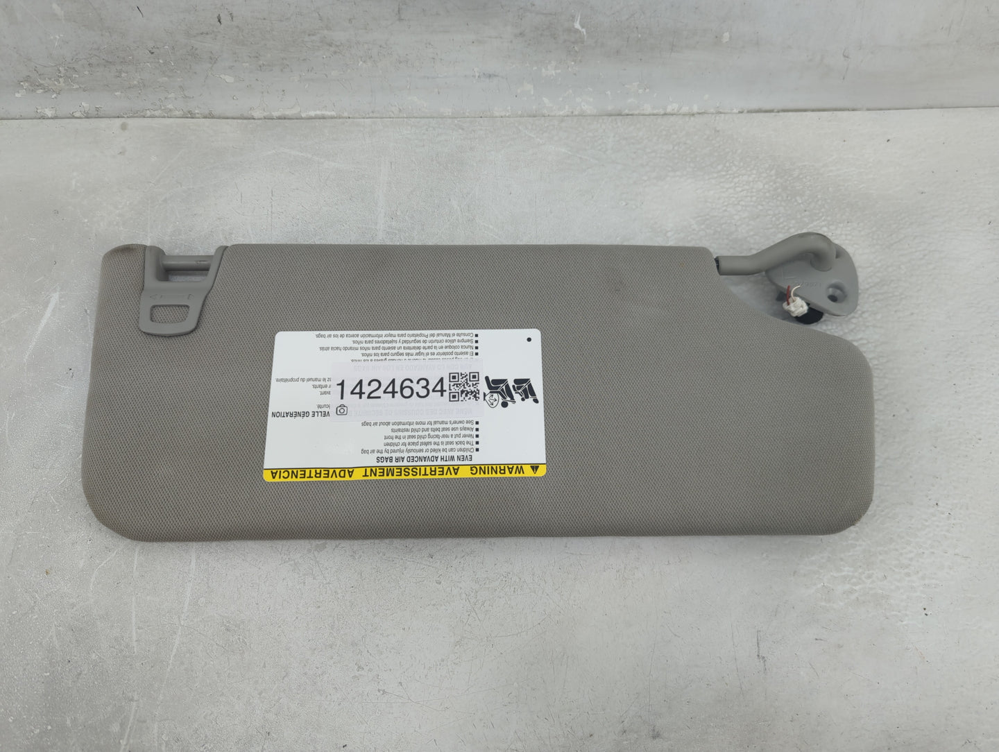 2015-2020 Toyota Sienna Sun Visor Shade Replacement Driver Left Mirror Fits Fits 2015 2016 2017 2018 2019 2020 OEM Used Auto