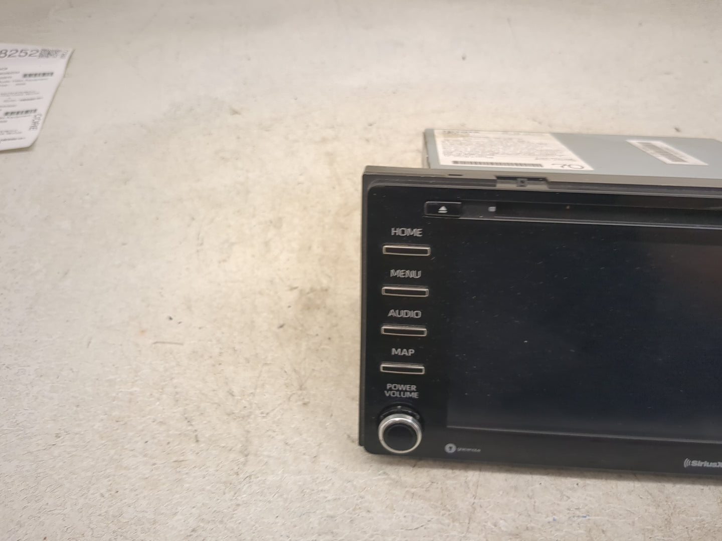 2019-2020 Toyota Sienna Radio AM FM Cd Player Receiver Replacement P/N:86140-08170 86140-08190 Fits Fits 2019 2020 OEM Used 