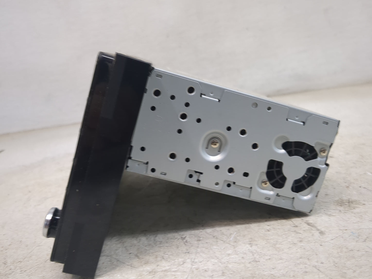 2019-2020 Toyota Sienna Radio AM FM Cd Player Receiver Replacement P/N:86140-08170 86140-08190 Fits Fits 2019 2020 OEM Used 