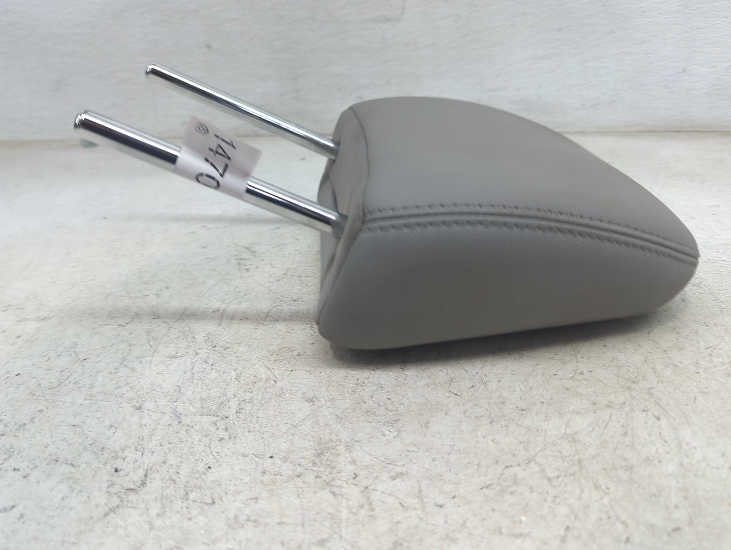 2012-2020 Toyota Sienna Headrest Head Rest Front Driver Seat Grey 1470634 - Oemusedautoparts1.com