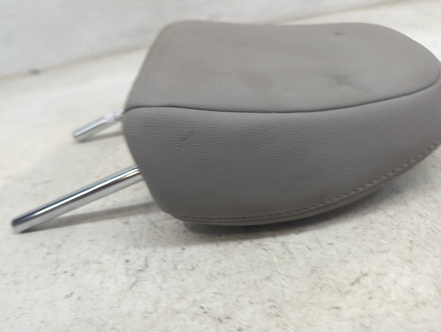 2012-2020 Toyota Sienna Headrest Head Rest Front Driver Seat Grey 1470634 - Oemusedautoparts1.com