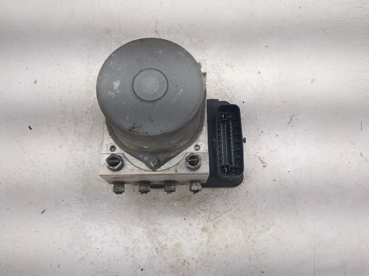 2018-2020 Toyota Sienna ABS Pump Control Module Replacement P/N:116040-48180 89541-08290 Fits Fits 2018 2019 2020 OEM Used A