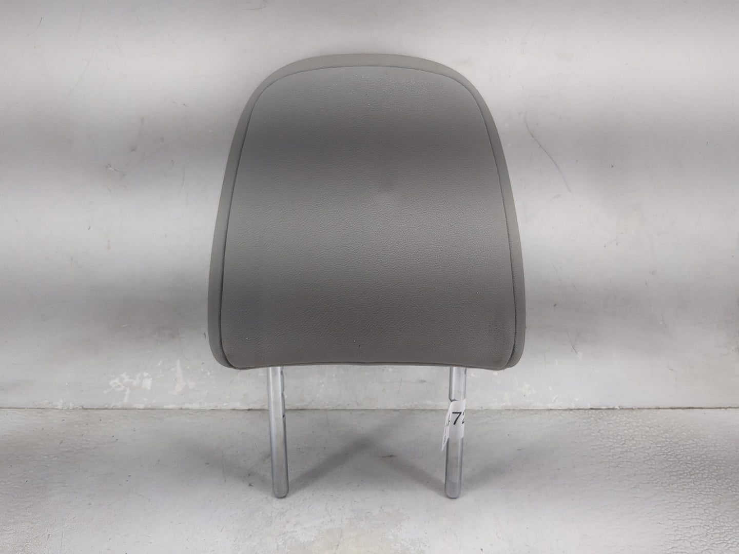 2012-2020 Toyota Sienna Headrest Head Rest Front Driver Seat Grey 1472259 - Oemusedautoparts1.com