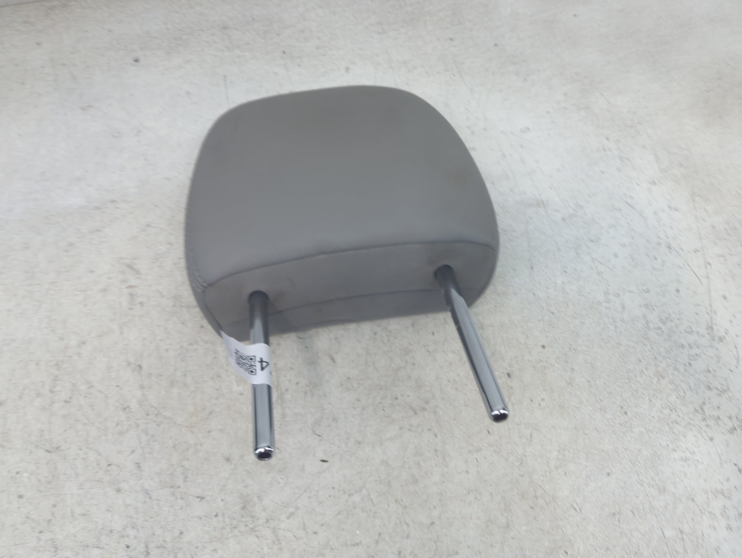 2019 Toyota Sienna Headrest Head Rest Front Passenger Seat Gray 1472274 - Oemusedautoparts1.com