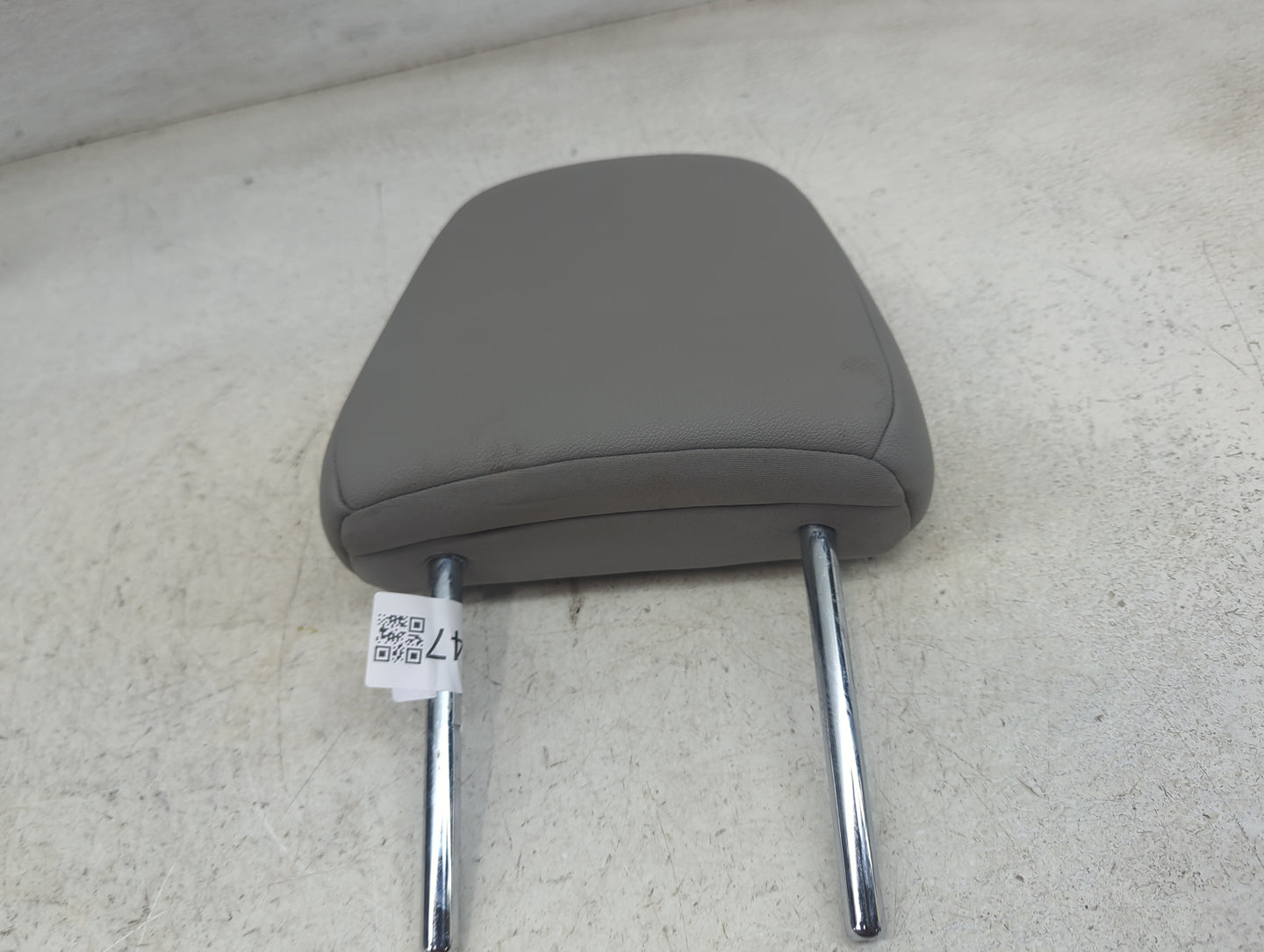 2019 Toyota Sienna Headrest Head Rest Front Driver Passenger Seat Fits OEM Used Auto Parts - Oemusedautoparts1.com