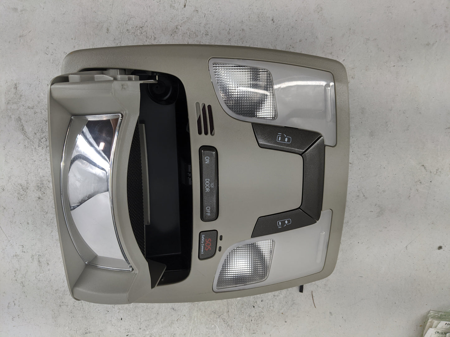 2019 Toyota Sienna Overhead Roof Console Tan - Oemusedautoparts1.com