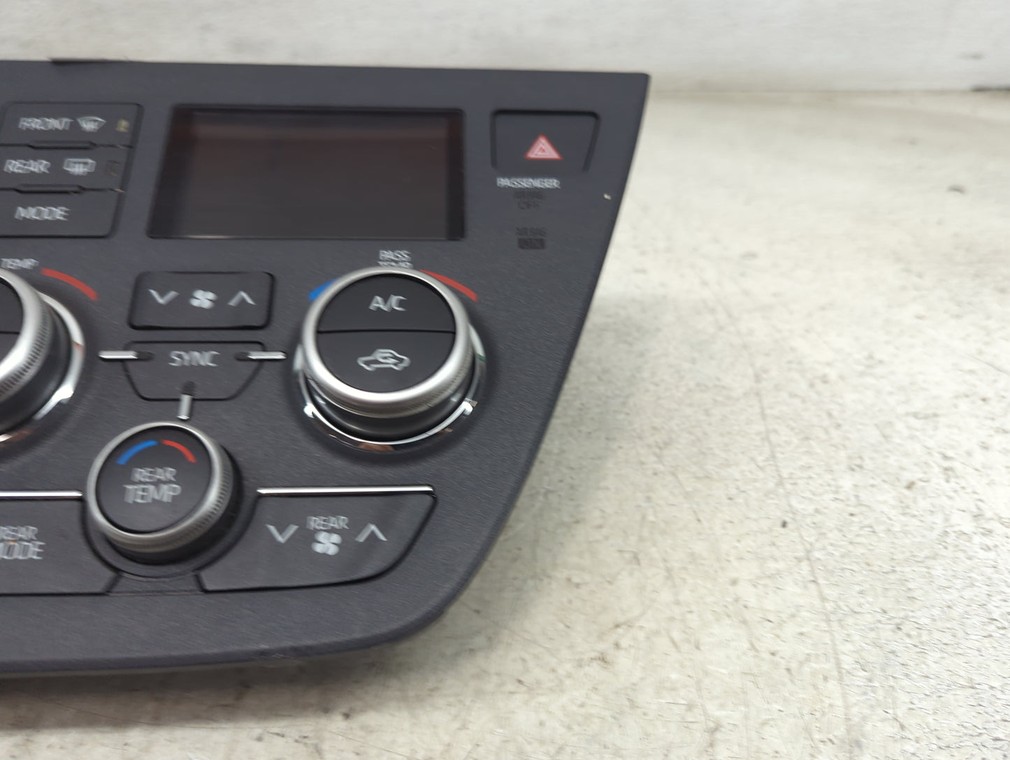 2018-2020 Toyota Sienna Climate Control Module Temperature AC/Heater Replacement P/N:55900-08210 MX237050-2191 Fits OEM Used