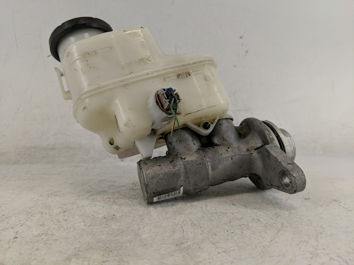 2009-2022 Toyota Tacoma Brake Master Cylinder 1220847 - Oemusedautoparts1.com