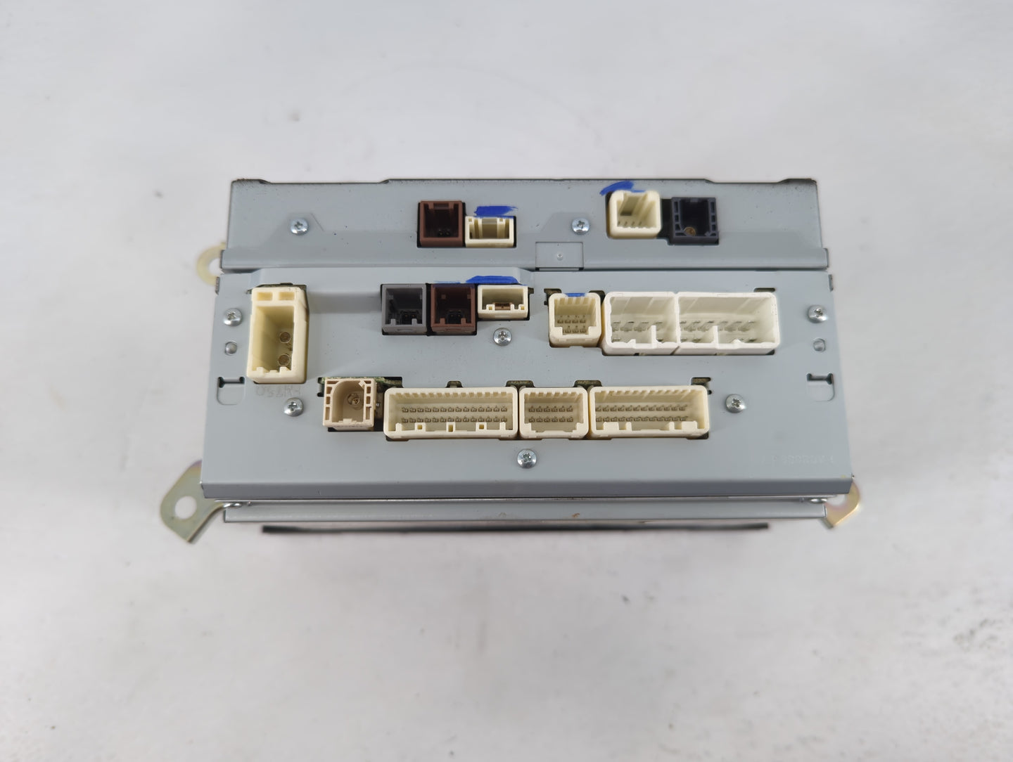 2018 Toyota Tacoma Radio AM FM Cd Player Receiver Replacement P/N:86100-04163 Fits OEM Used Auto Parts - Oemusedautoparts1.c