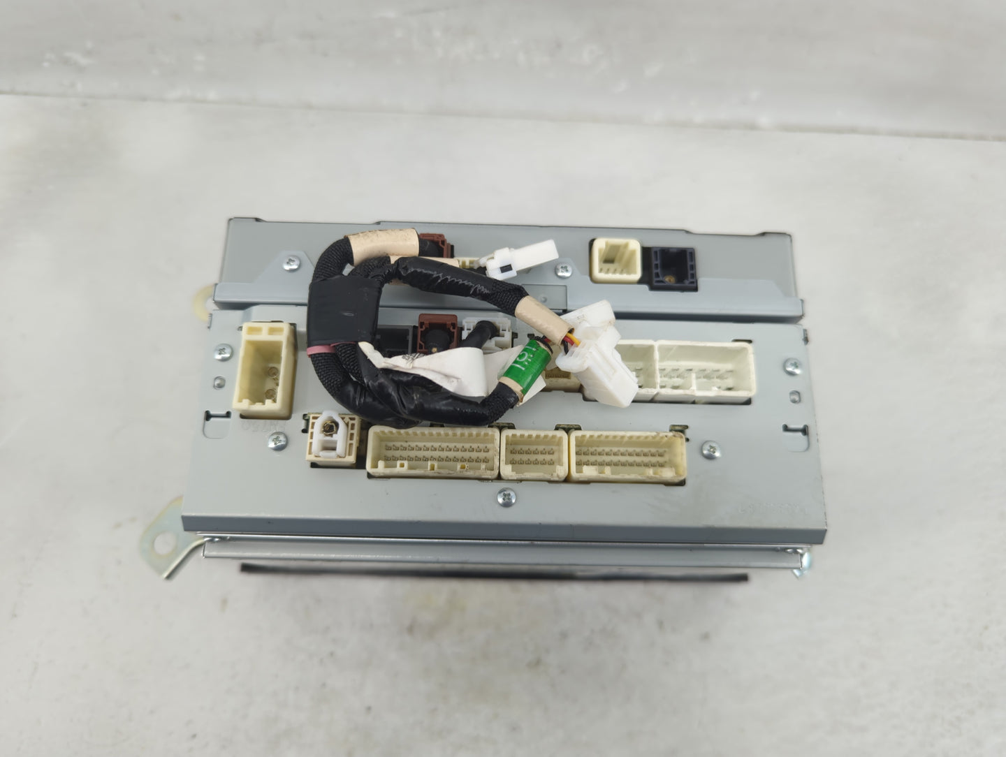 2016-2019 Toyota Tacoma Radio AM FM Cd Player Receiver Replacement P/N:86100-04162 Fits Fits 2016 2017 2018 2019 OEM Used Au