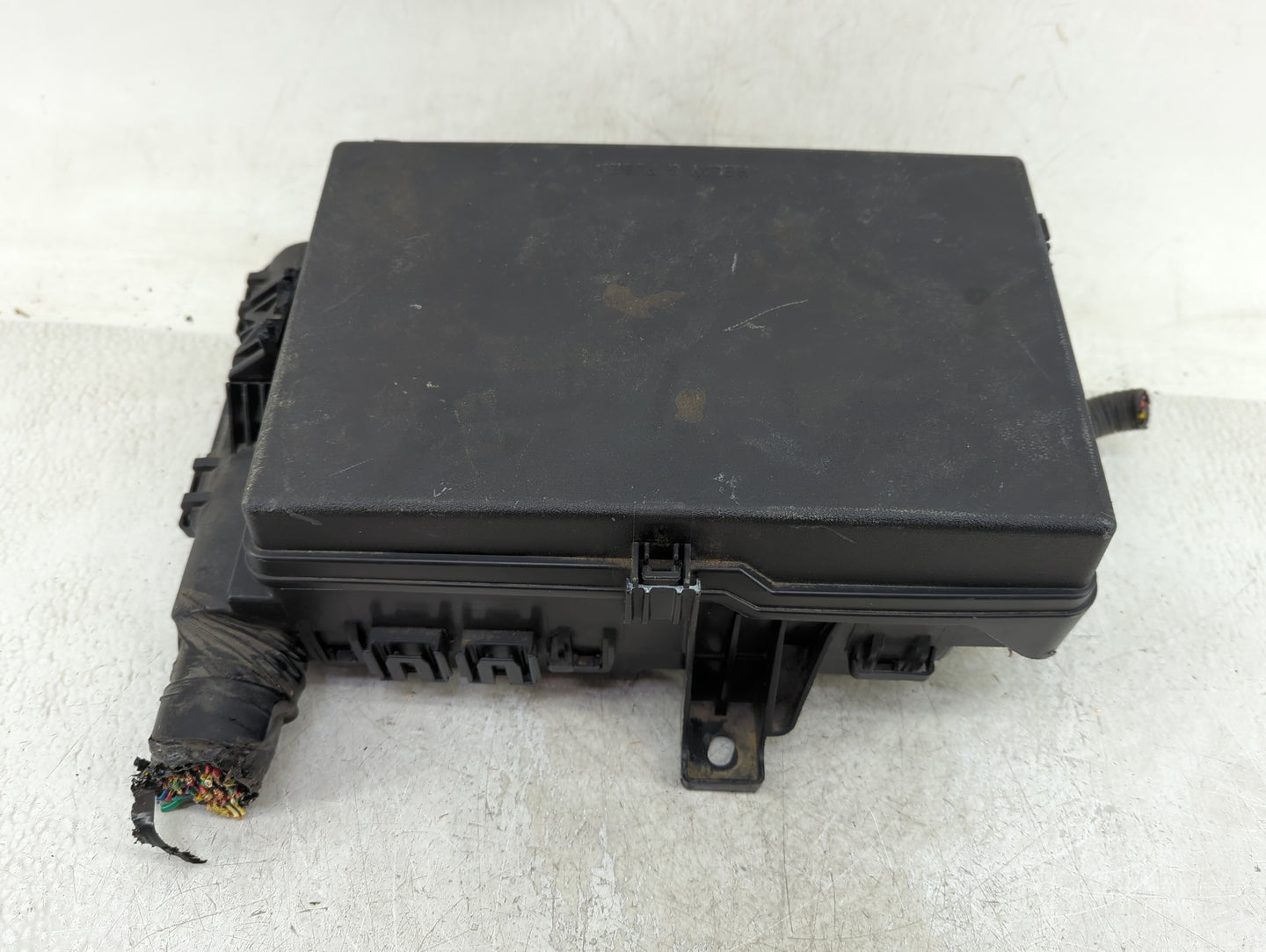 2016-2022 Toyota Tacoma Fusebox Fuse Box Panel Relay Module Fits Fits 2016 2017 2018 2019 2020 2021 2022 OEM Used Auto Parts