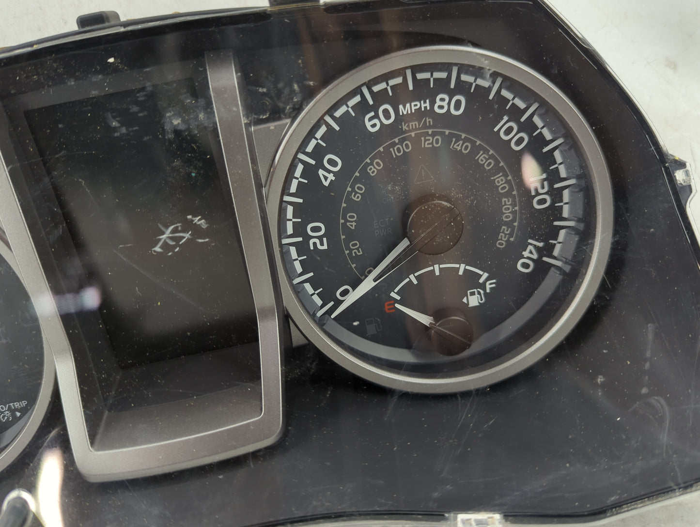 2018-2020 Toyota Tacoma Instrument Cluster Speedometer Gauges P/N:83800-04M20 A2C12284801 Fits Fits 2018 2019 2020 OEM Used 