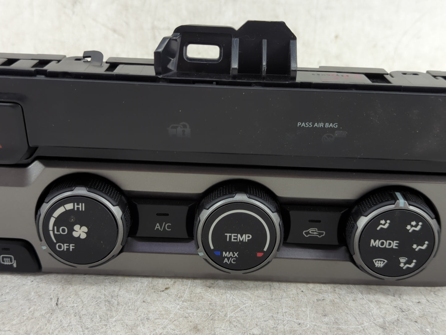 2019 Toyota Tacoma Climate Control Module Temperature AC/Heater Replacement P/N:75H595 Fits OEM Used Auto Parts - Oemusedaut