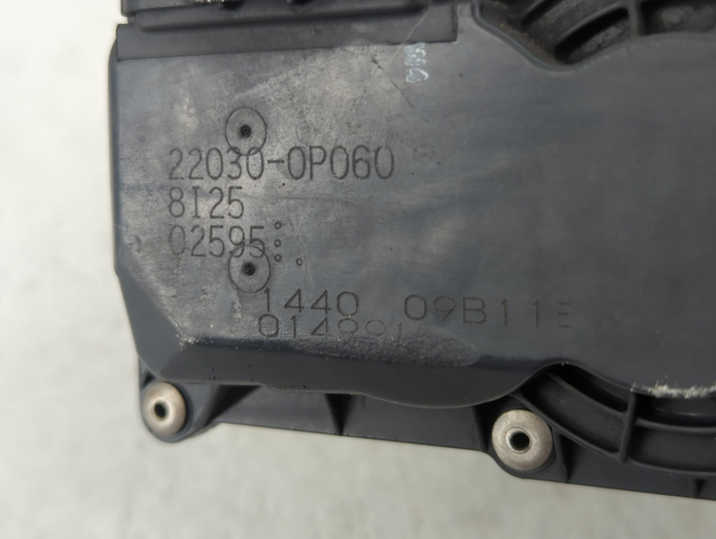 2016-2022 Toyota Tacoma Throttle Body P/N:22030-0P060 Fits Fits 2016 2017 2018 2019 2020 2021 2022 OEM Used Auto Parts - Oem