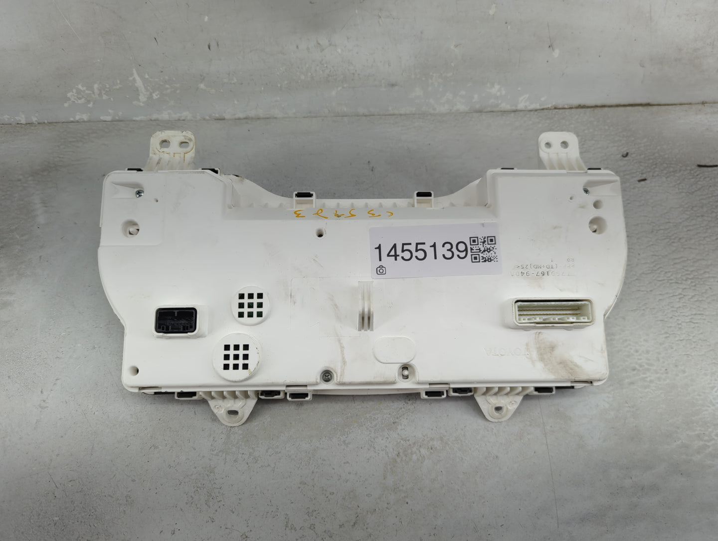 2018-2021 Toyota Tundra Instrument Cluster Speedometer Gauges Miles: Fits Fits 2018 2019 2020 2021 OEM Used Auto Parts - Oem