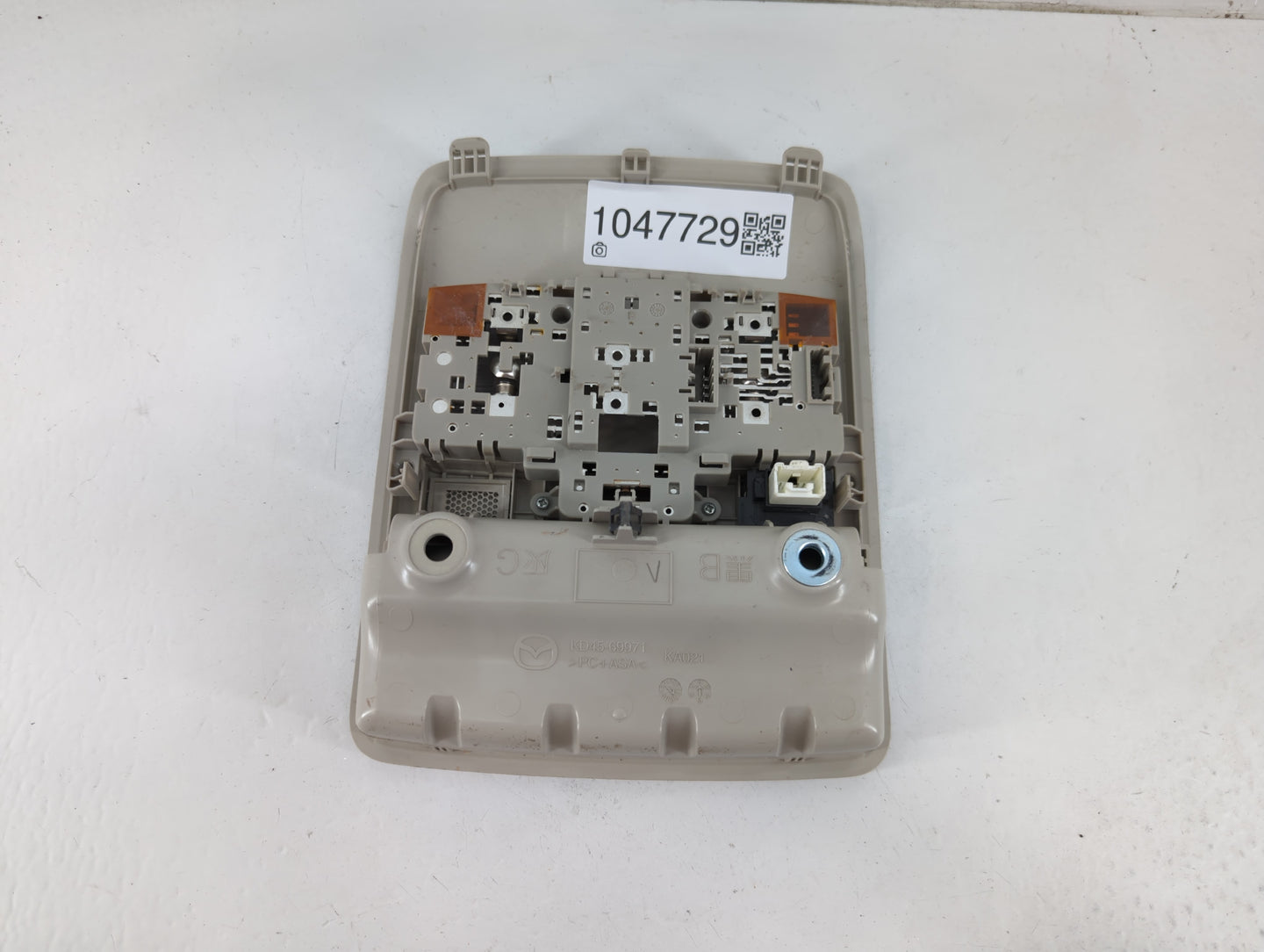 2019 Toyota Yaris Overhead Roof Console - Oemusedautoparts1.com