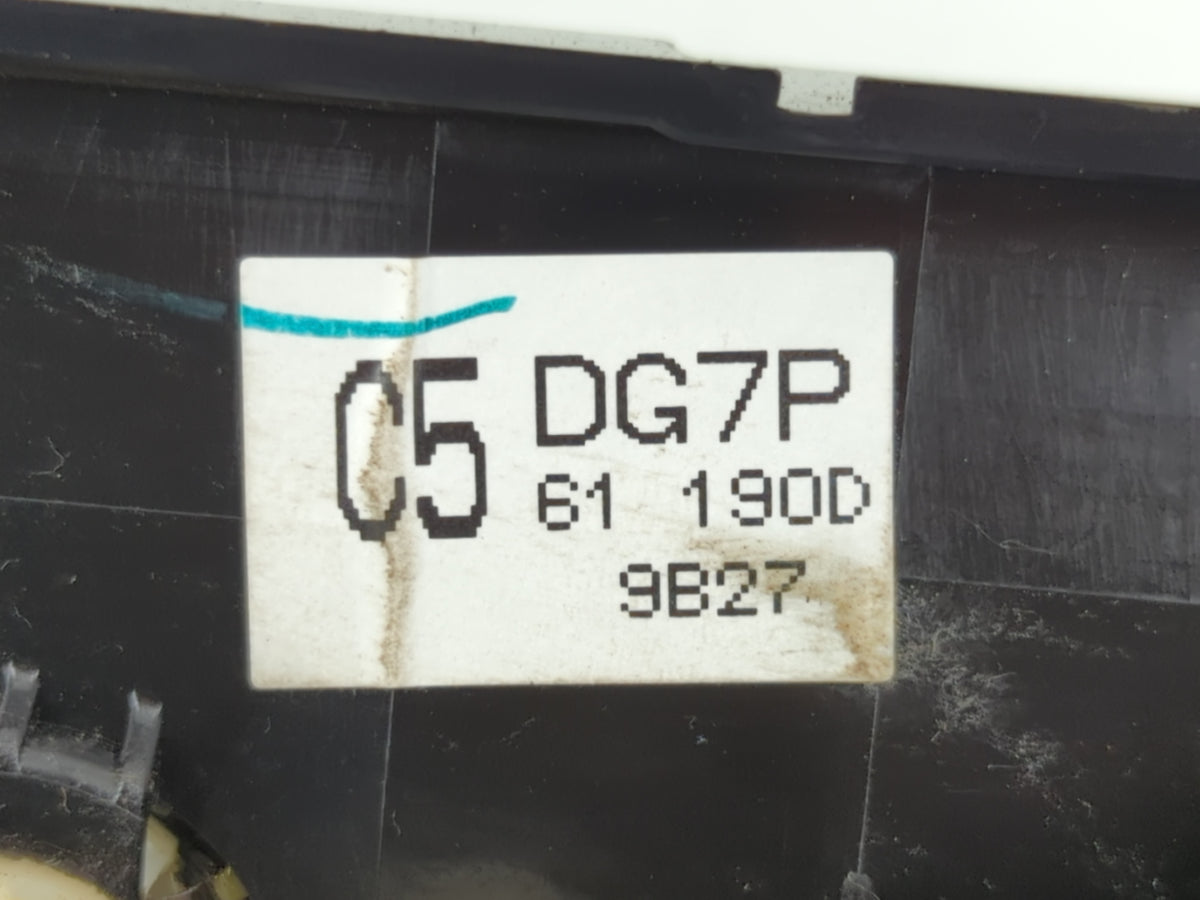 2016-2020 Toyota Yaris Climate Control Module Temperature AC/Heater Replacement P/N:DG7P 61 190D Fits OEM Used Auto Parts - 
