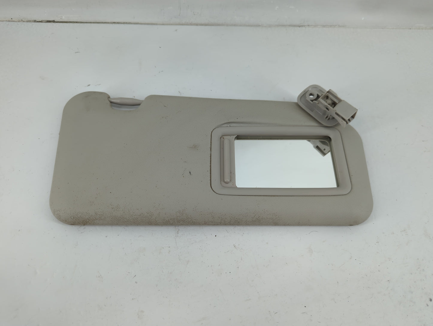 2019-2020 Toyota Yaris Sun Visor Shade Replacement Passenger Right Mirror Fits Fits 2019 2020 OEM Used Auto Parts - Oemuseda