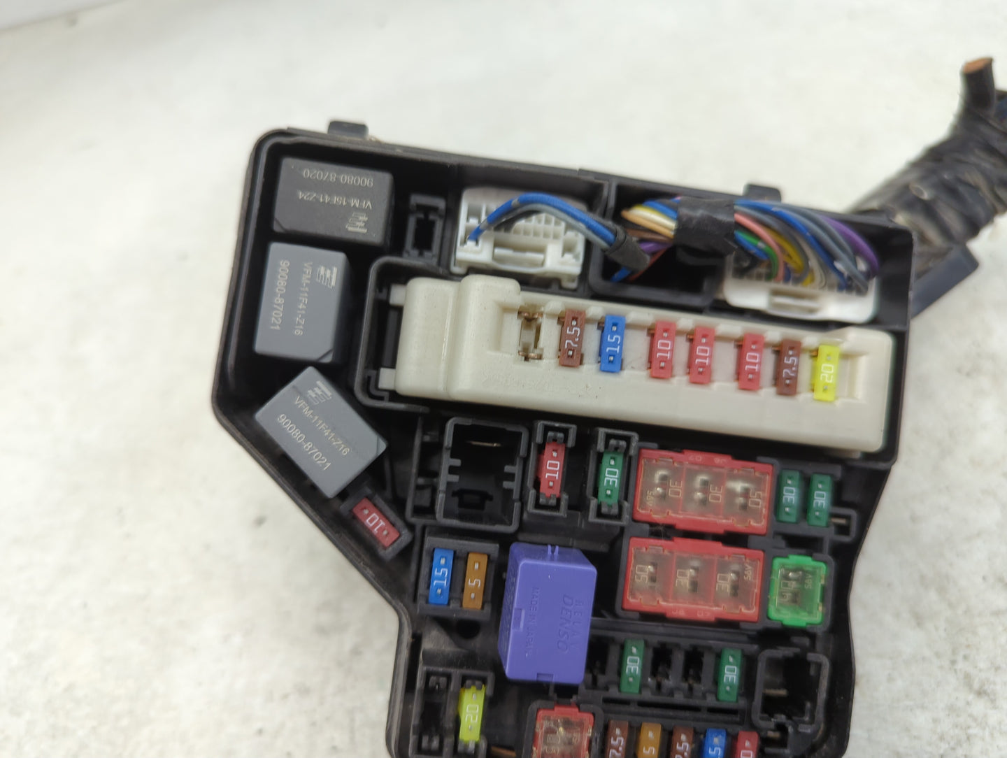 2012-2019 Toyota Yaris Fusebox Fuse Box Panel Relay Module P/N:82662-0D300 Fits Fits 2012 2013 2014 2015 2016 2017 2018 2019