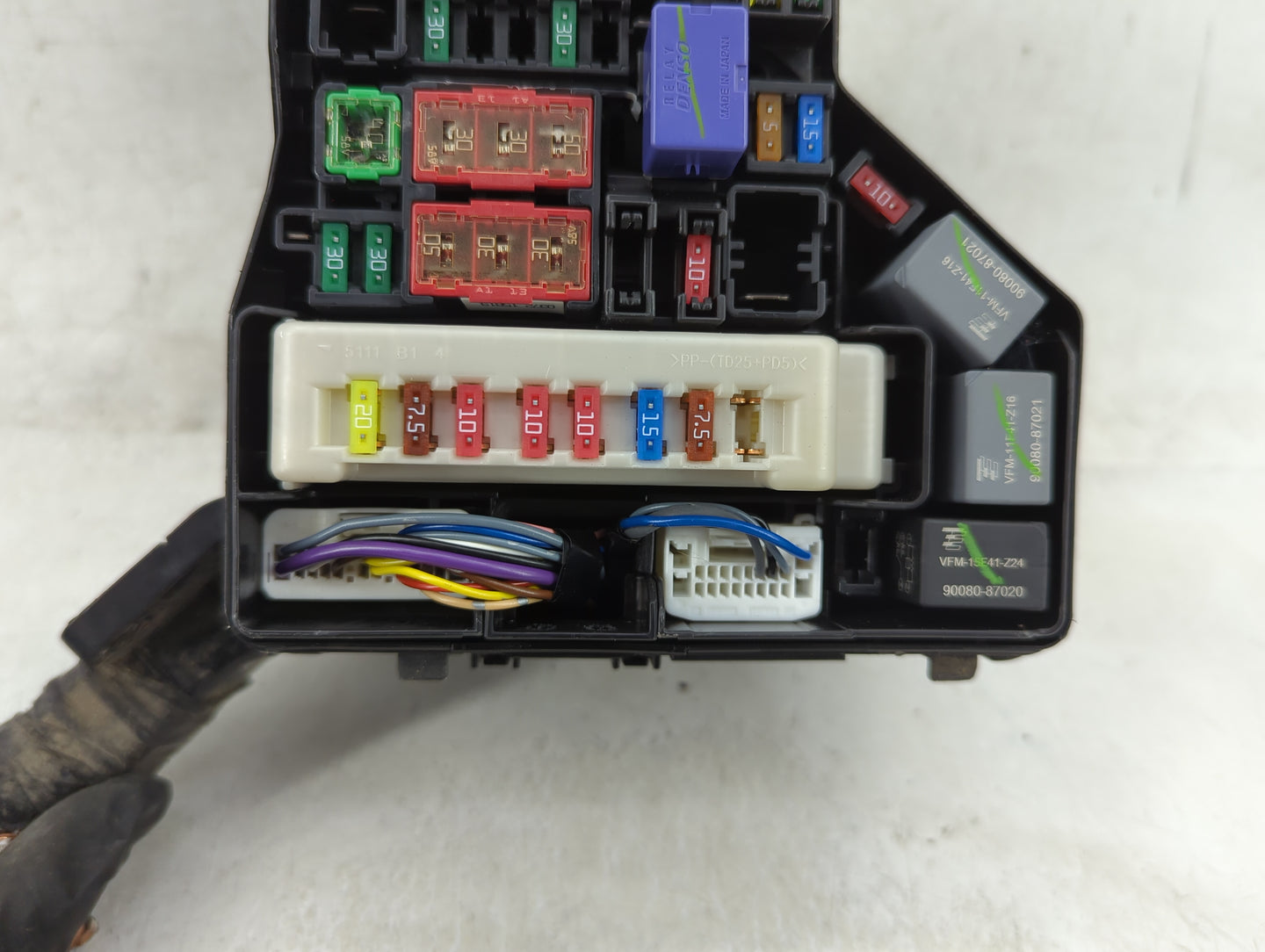 2012-2019 Toyota Yaris Fusebox Fuse Box Panel Relay Module Fits Fits 2012 2013 2014 2015 2016 2017 2018 2019 OEM Used Auto P