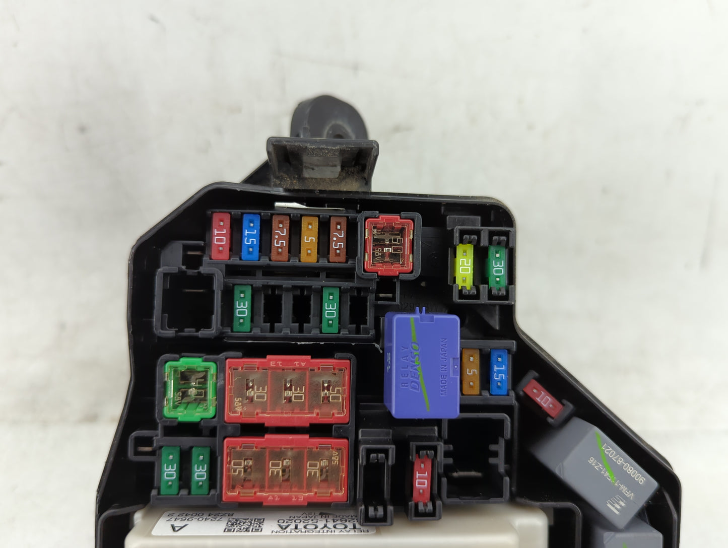 2012-2019 Toyota Yaris Fusebox Fuse Box Panel Relay Module Fits Fits 2012 2013 2014 2015 2016 2017 2018 2019 OEM Used Auto P