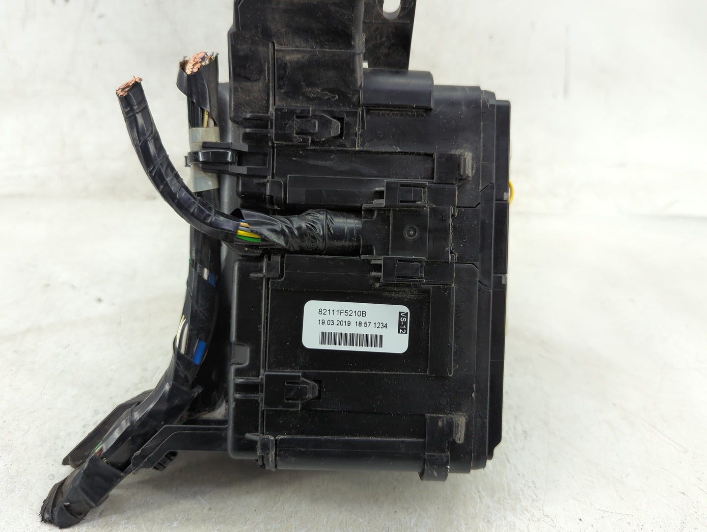 2012-2019 Toyota Yaris Fusebox Fuse Box Panel Relay Module Fits Fits 2012 2013 2014 2015 2016 2017 2018 2019 OEM Used Auto P
