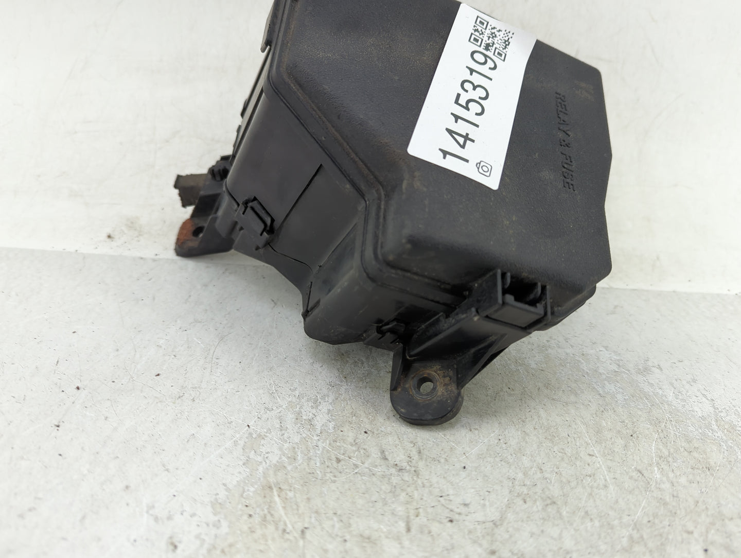 2012-2019 Toyota Yaris Fusebox Fuse Box Panel Relay Module Fits Fits 2012 2013 2014 2015 2016 2017 2018 2019 OEM Used Auto P