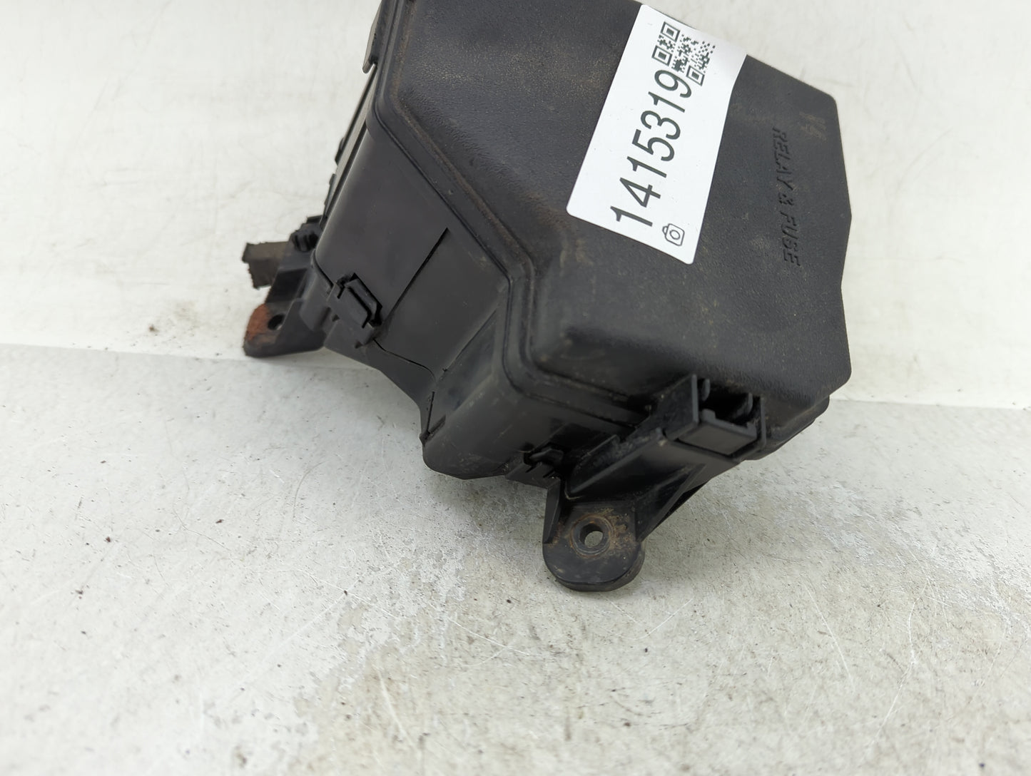 2012-2019 Toyota Yaris Fusebox Fuse Box Panel Relay Module Fits Fits 2012 2013 2014 2015 2016 2017 2018 2019 OEM Used Auto P
