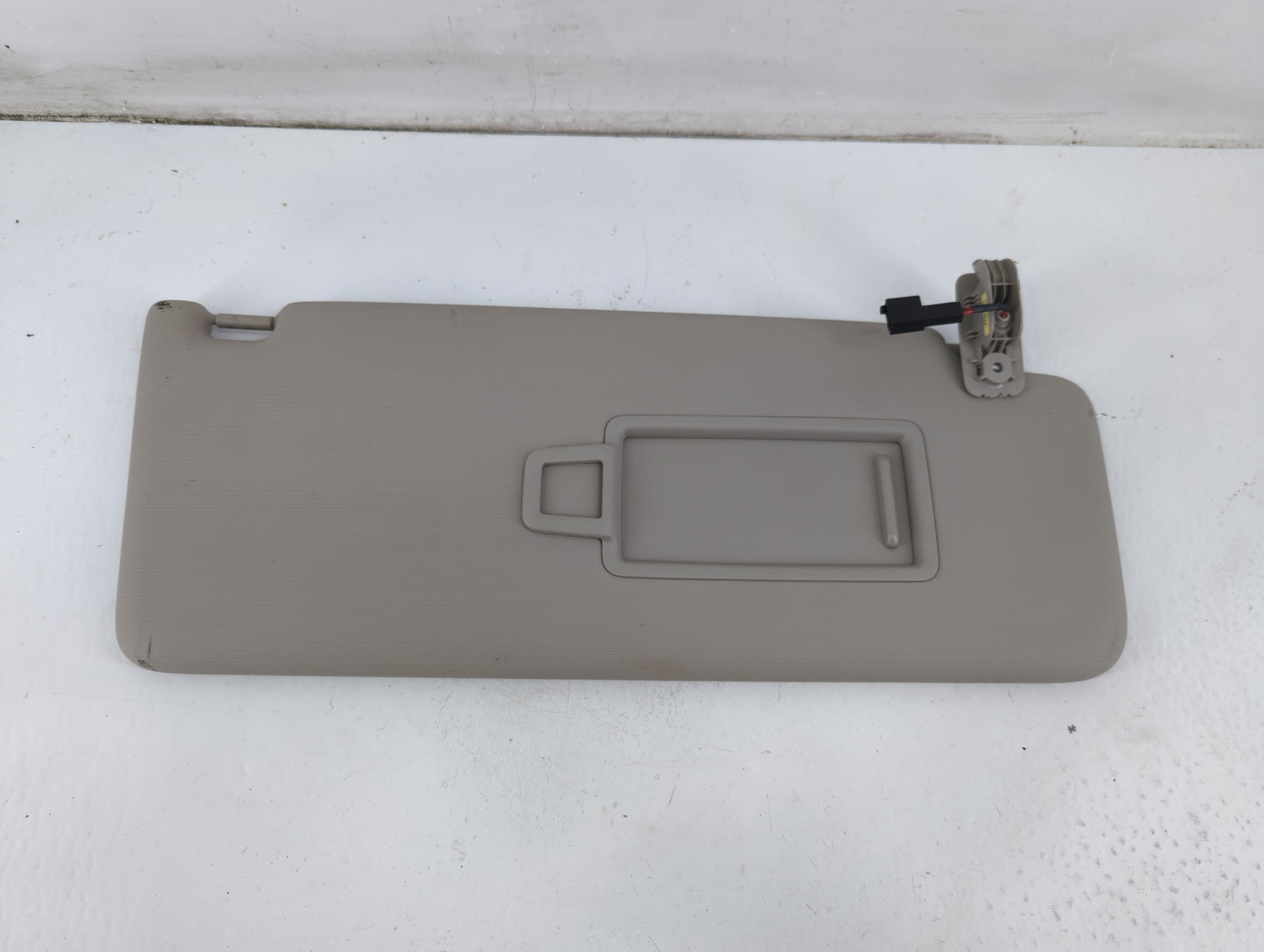2018-2022 Volkswagen Atlas Sun Visor Shade Replacement Passenger Right Mirror Fits Fits 2018 2019 2020 2021 2022 OEM Used Au