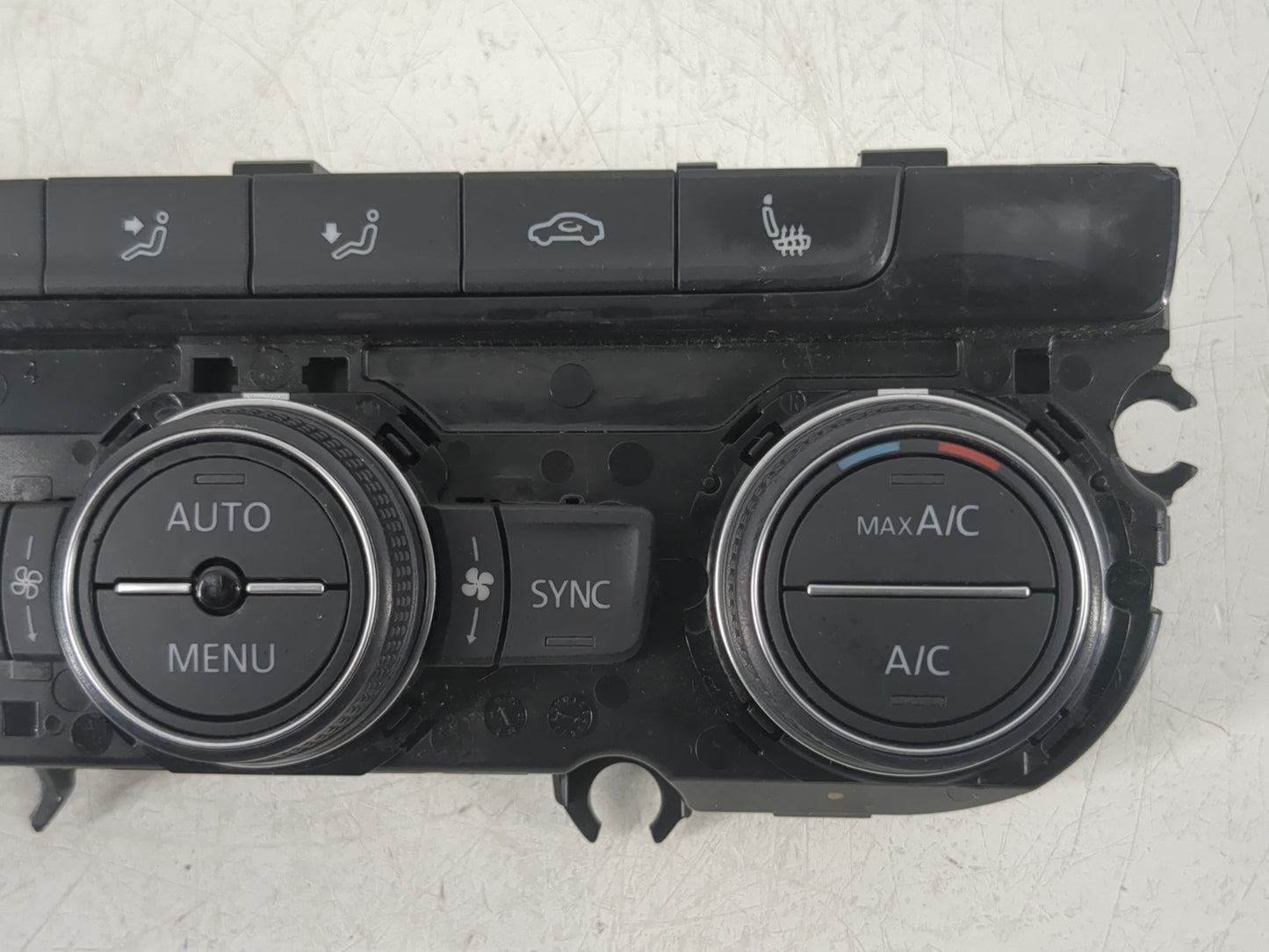 2019 Volkswagen Atlas Climate Control Module Temperature AC/Heater Replacement P/N:3CN907044L Fits OEM Used Auto Parts - Oem