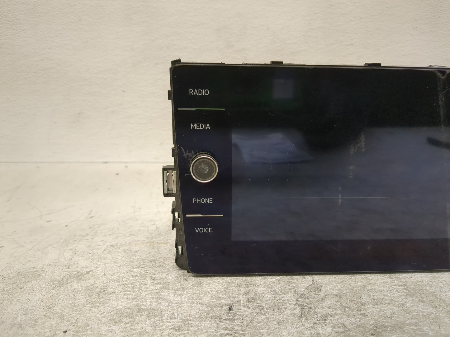 Volkswagen Atlas Information Display Screen - Oemusedautoparts1.com