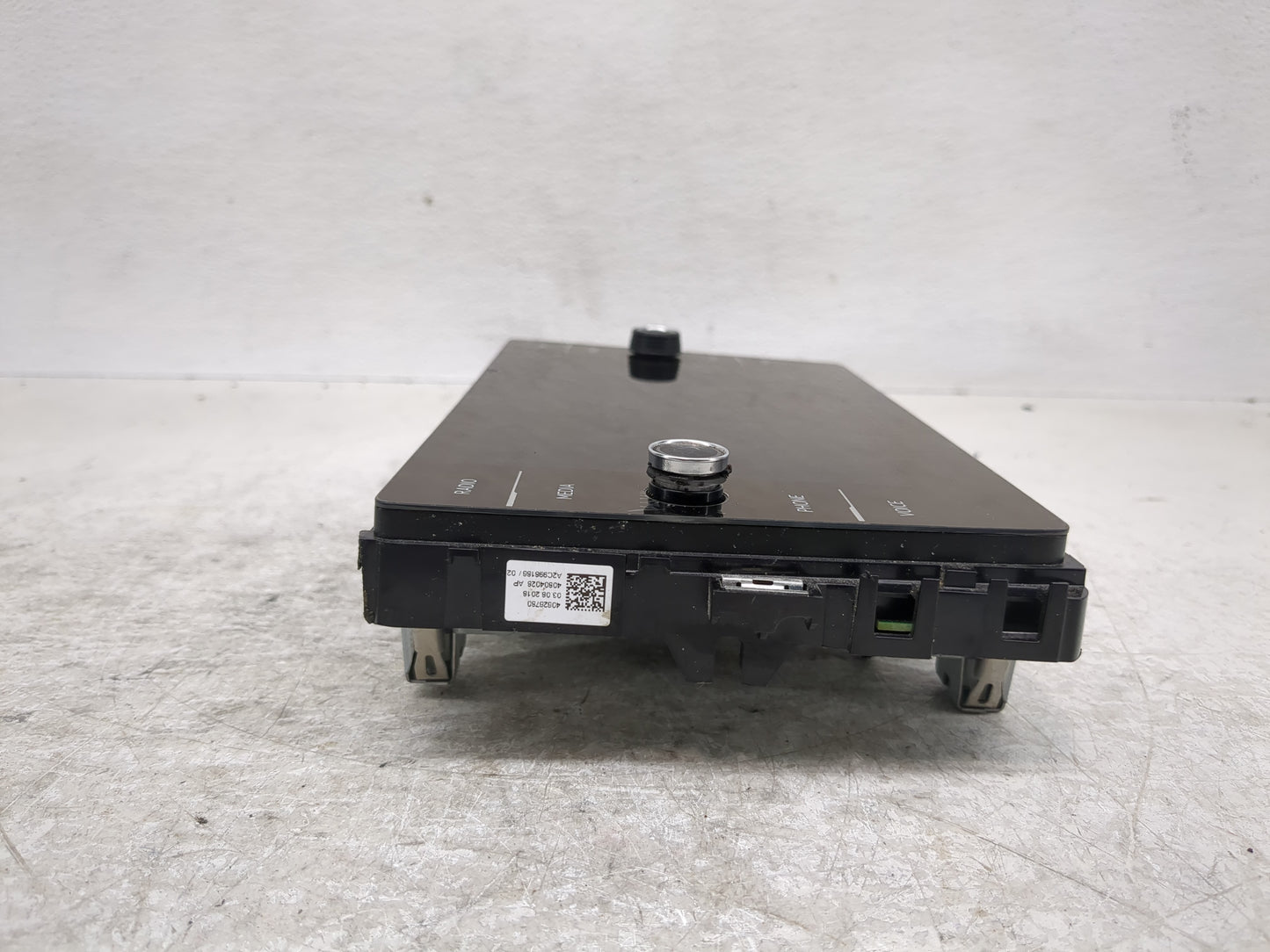 Volkswagen Atlas Information Display Screen - Oemusedautoparts1.com