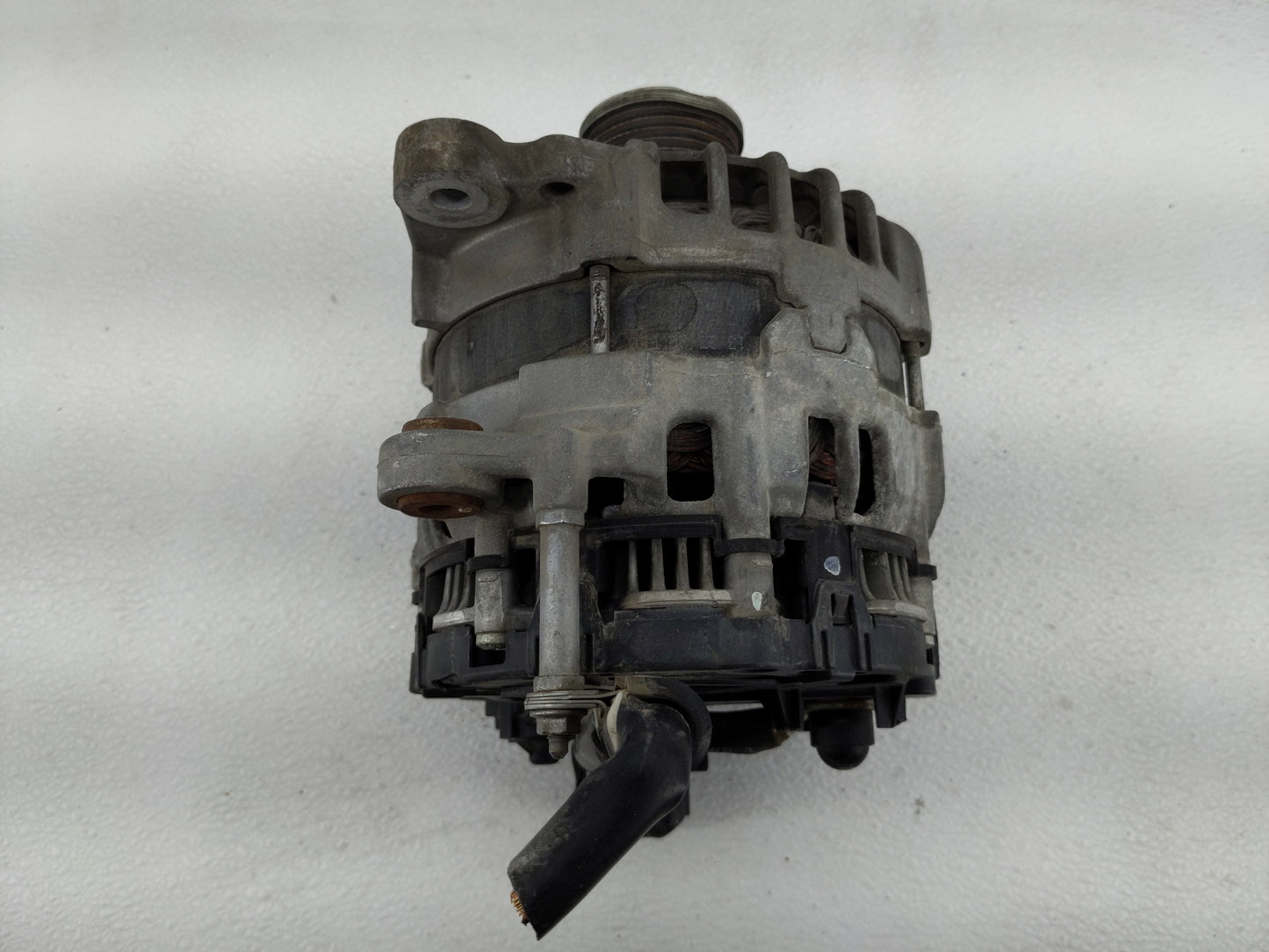 2018-2020 Volkswagen Atlas Alternator Replacement Generator Charging Assembly Engine OEM P/N:03H 903 023 Q Fits OEM Used Aut