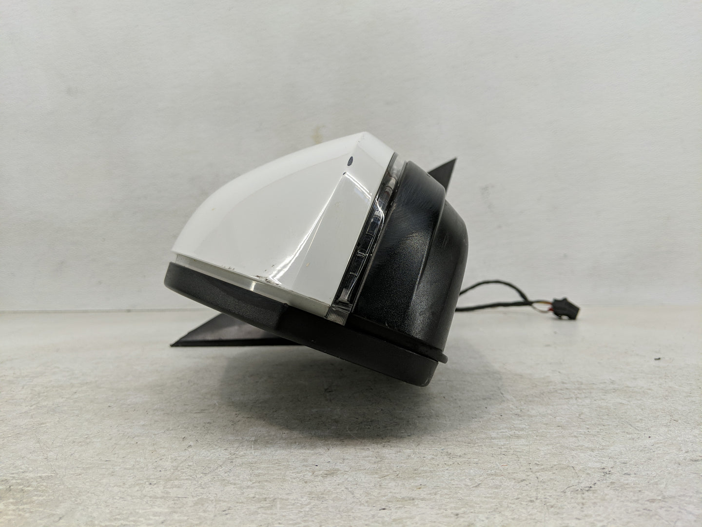2019 Volkswagen Atlas Passenger Side View Mirror - Right Door Mirror OEM Used - Oemusedautoparts1.com