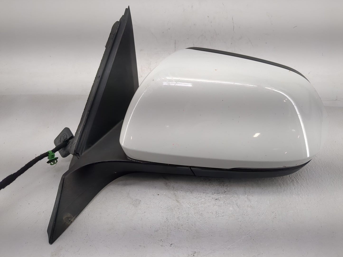 2019 Volkswagen Atlas Driver Side View Mirror - Left Door Mirror OEM Used - Oemusedautoparts1.com