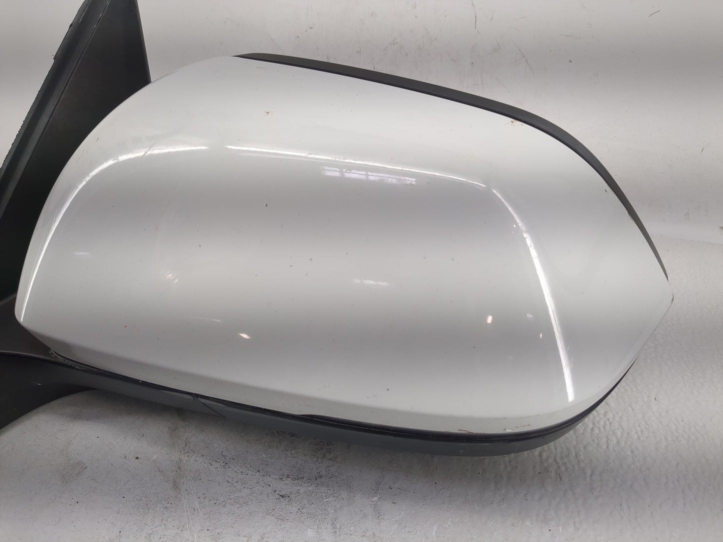 2019 Volkswagen Atlas Driver Side View Mirror - Left Door Mirror OEM Used - Oemusedautoparts1.com