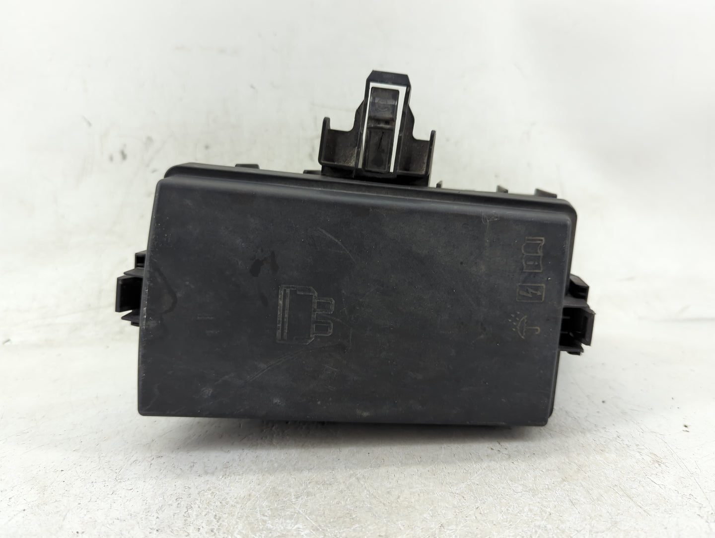 2020-2022 Volkswagen Atlas Fusebox Fuse Box Panel Relay Module P/N:5Q0 907 361 D Fits Fits 2020 2021 2022 OEM Used Auto Part