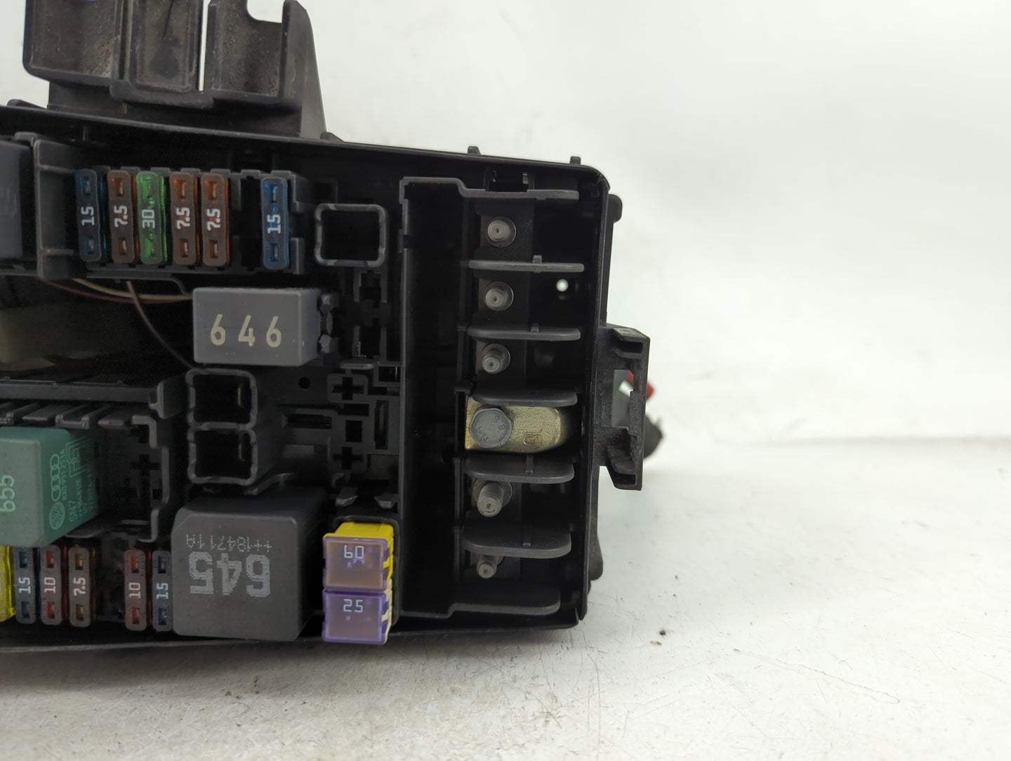 2020-2022 Volkswagen Atlas Fusebox Fuse Box Panel Relay Module P/N:5Q0 907 361 D Fits Fits 2020 2021 2022 OEM Used Auto Part