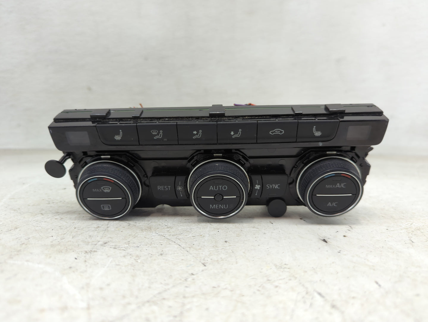 2019 Volkswagen Atlas Climate Control Module Temperature AC/Heater Replacement Fits OEM Used Auto Parts - Oemusedautoparts1.