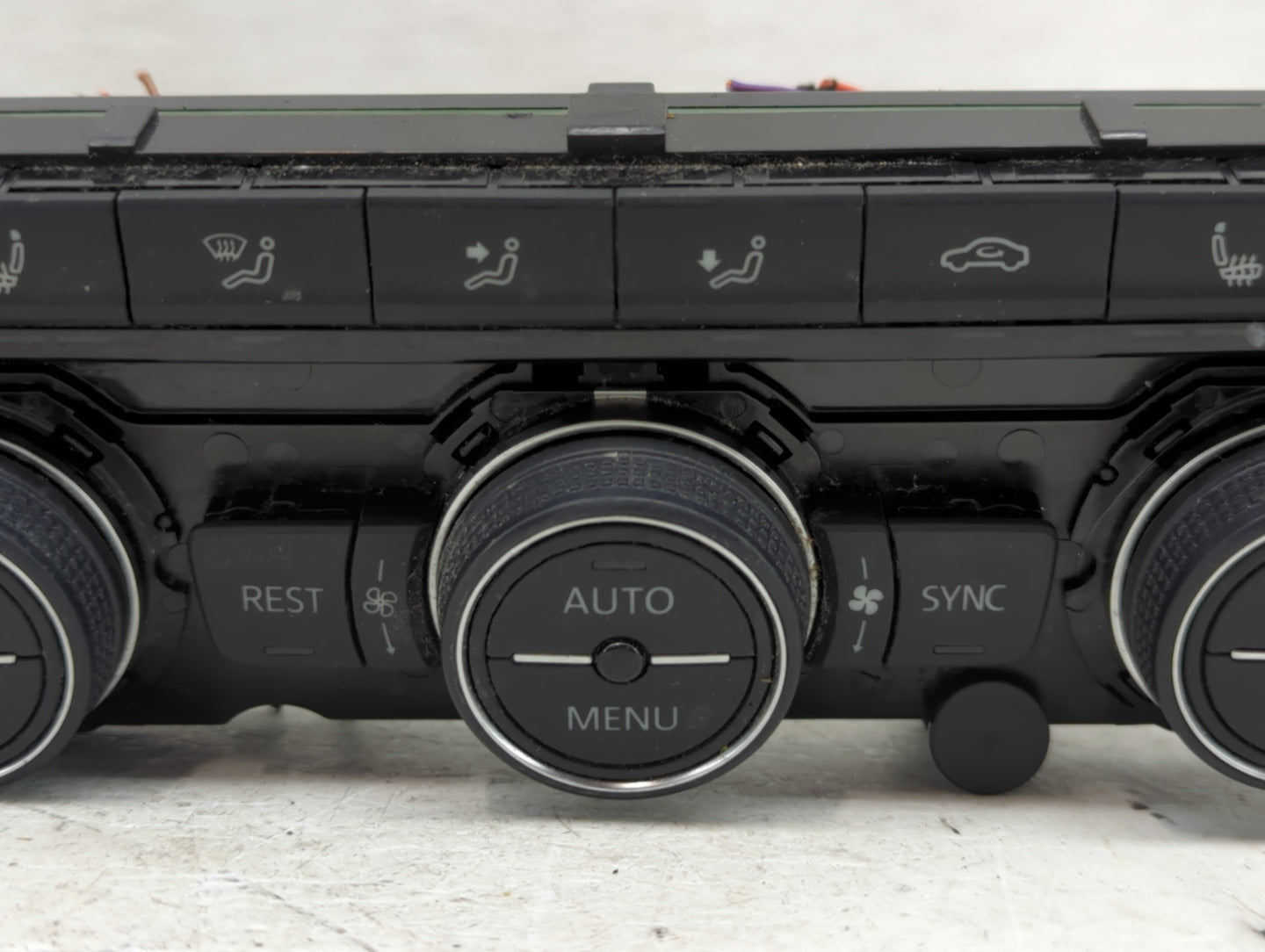 2019 Volkswagen Atlas Climate Control Module Temperature AC/Heater Replacement Fits OEM Used Auto Parts - Oemusedautoparts1.